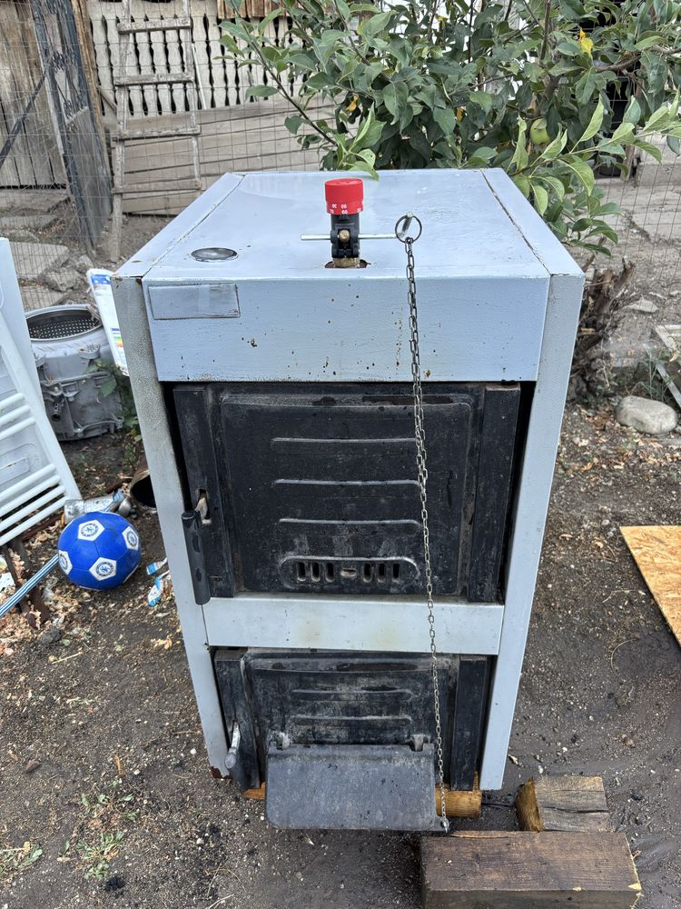 De vanzare centrala gobe 36kw pe lemne 41 kw pe carbune.