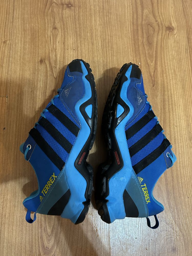 Adidas Terrex обувки