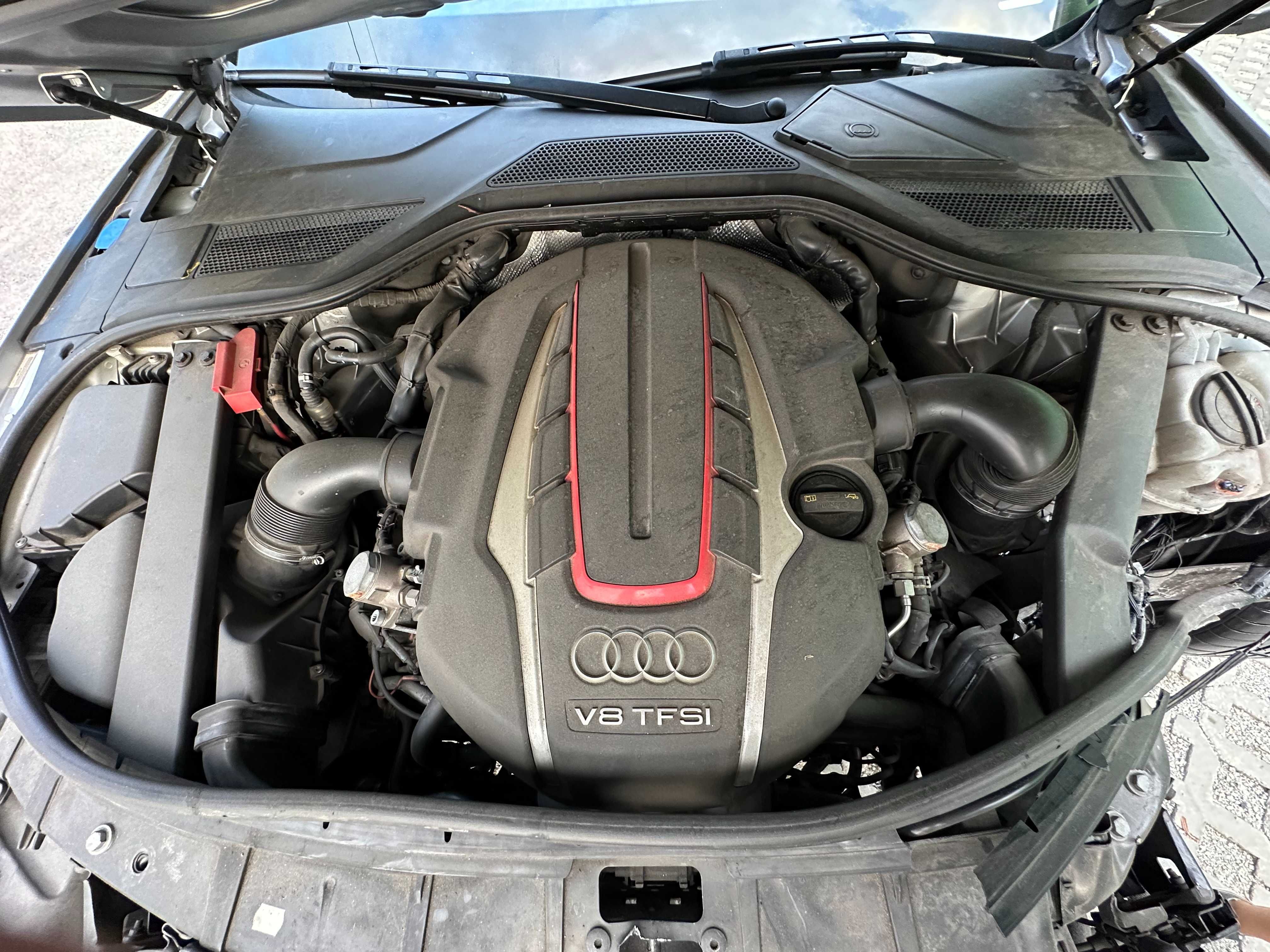 Audi S8 4.0TFSi На Части