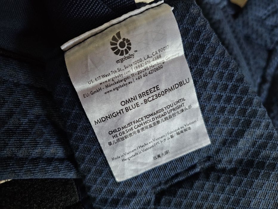 Ергономична раница за бебе Ergobaby Omni Breeze, Тъмносиня