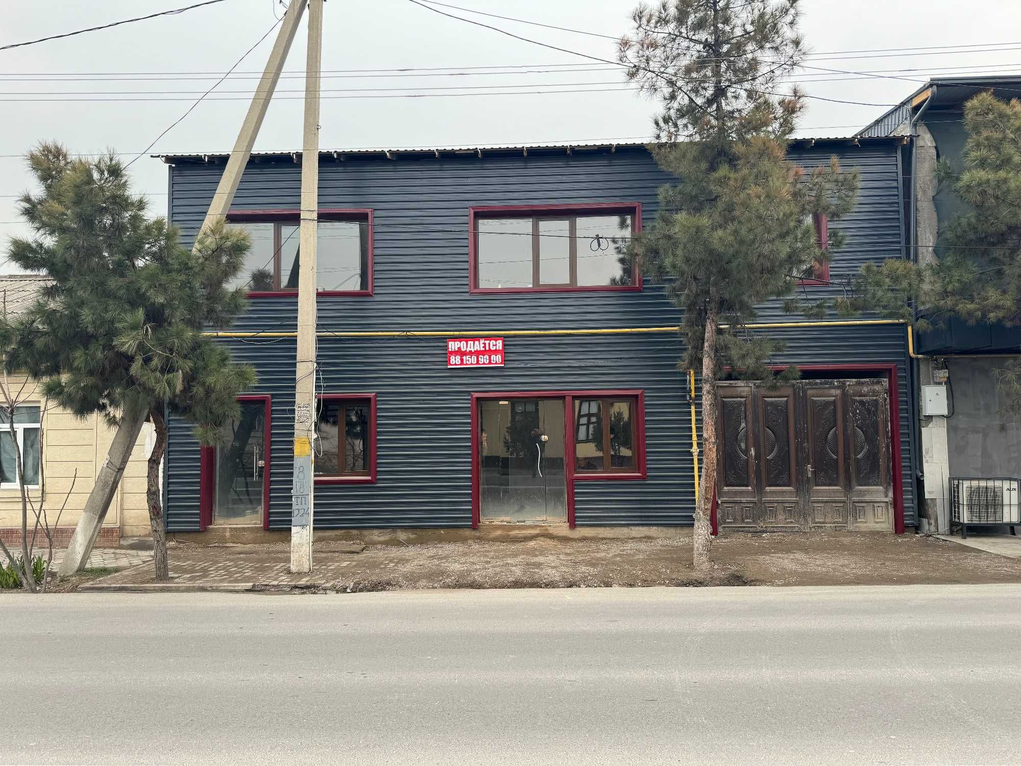Аренда коммерческого помещения 125м² (1м² = 10 у.е.), первая линия