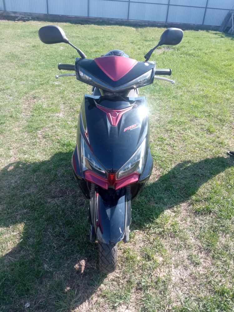 Продается мопед  М8 2022г