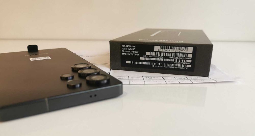 Samsung Galaxy S25 Ultra 5G 256GB 12GB RAM