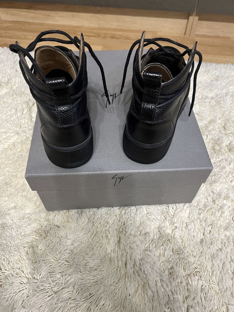 Sneakersi zanotti