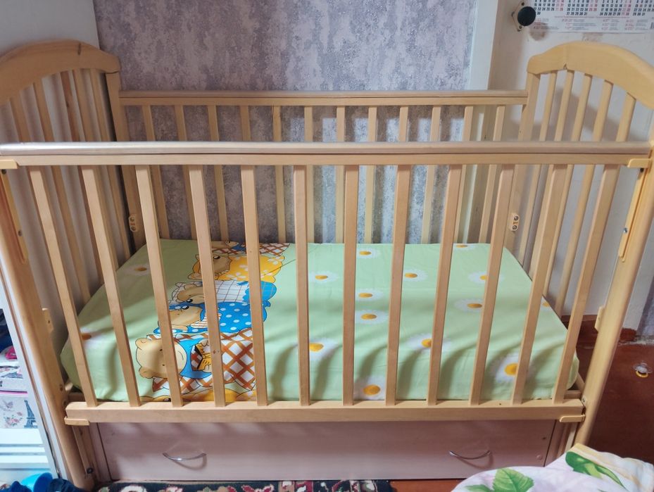 Продам  срочно детскую кроватку