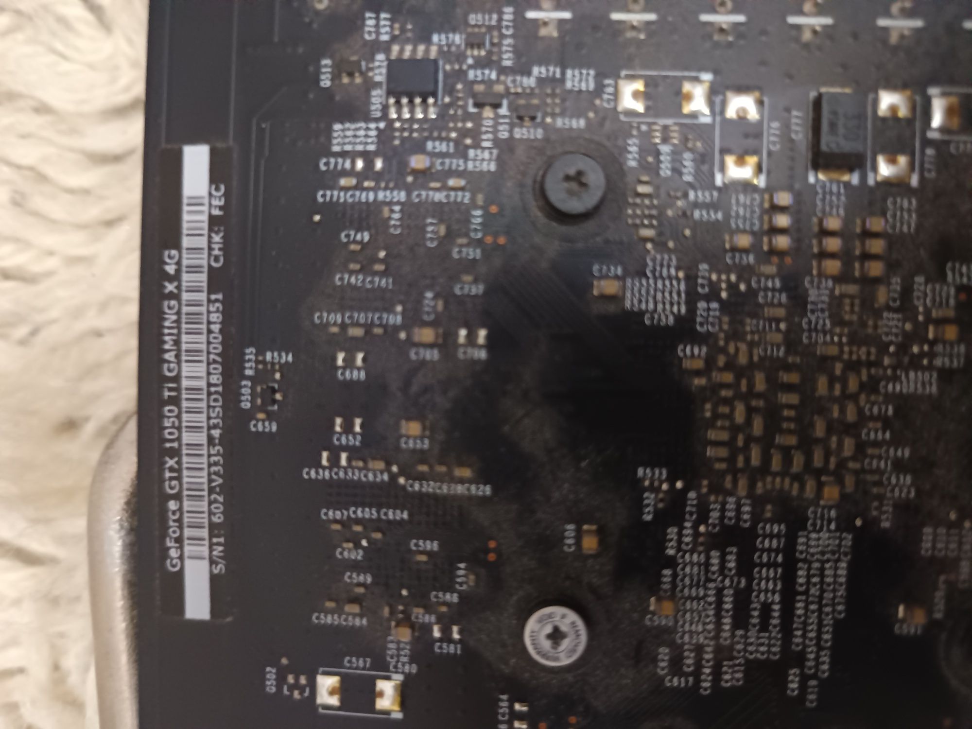Продавам видеокарта Geforce gtx 1050 4gb.
