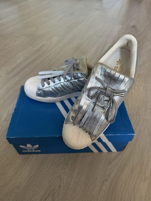 Маратонки adidas