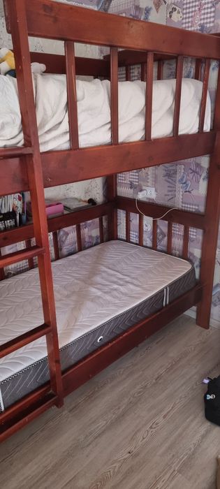 Продаётся двухъярусная кровать