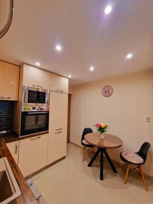 Inchiriez apartament 2 camere Tatarasi direct proprietar