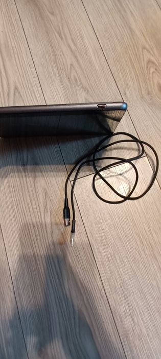 Vand Tableta mare de 10" Toscido 64 Gb