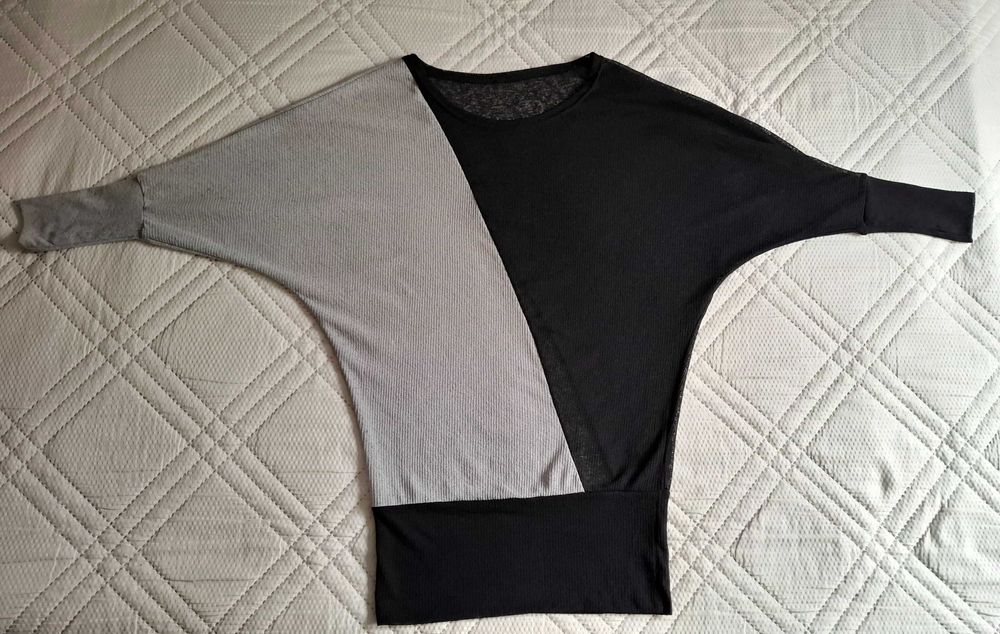 Само за 15 лв! Две дамски блузи/ туники с дълъг ръкав