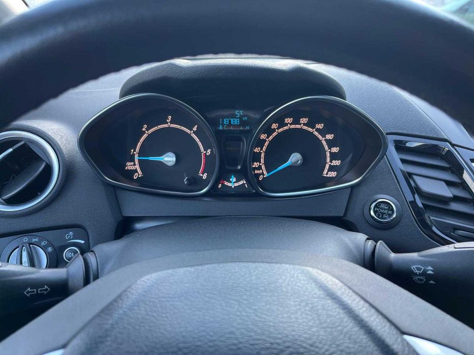 Vand Ford Fiesta TDCi Titanium 2013