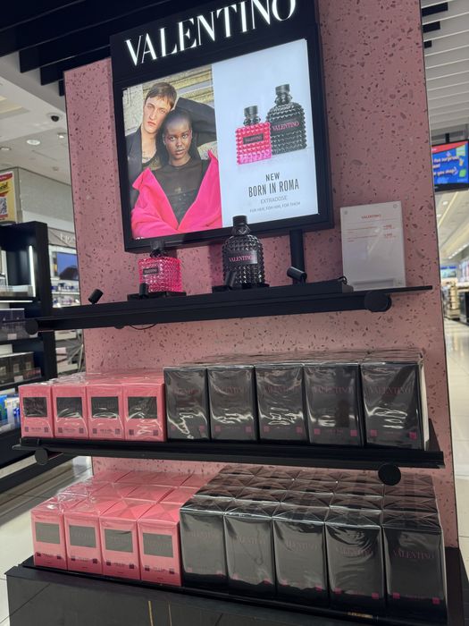 Valentino Uomo Born In Roma Intense