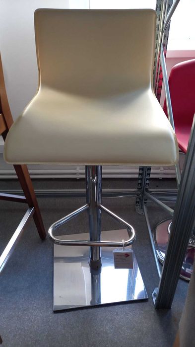 Scaun bar baza cromata patrata, scoica tapitata ecopiele bej 1 bucata