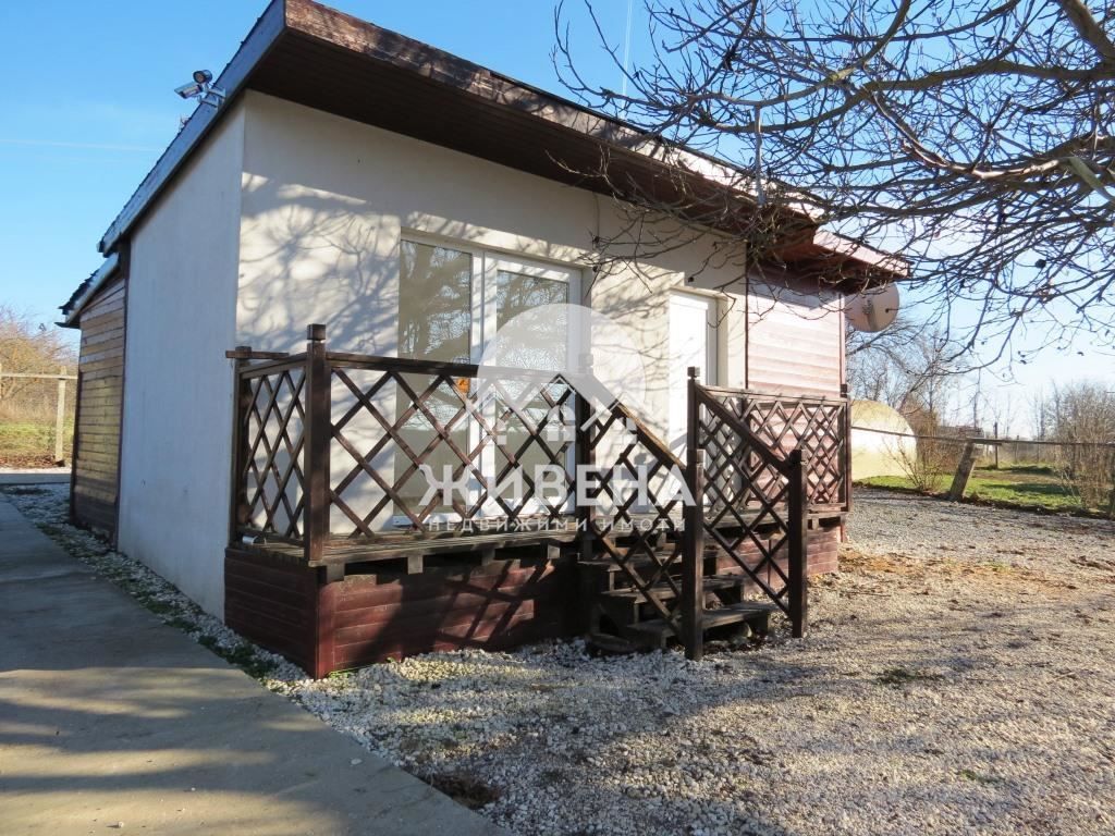 Продавам къща в с. Ново Ботево, обл. Добрич