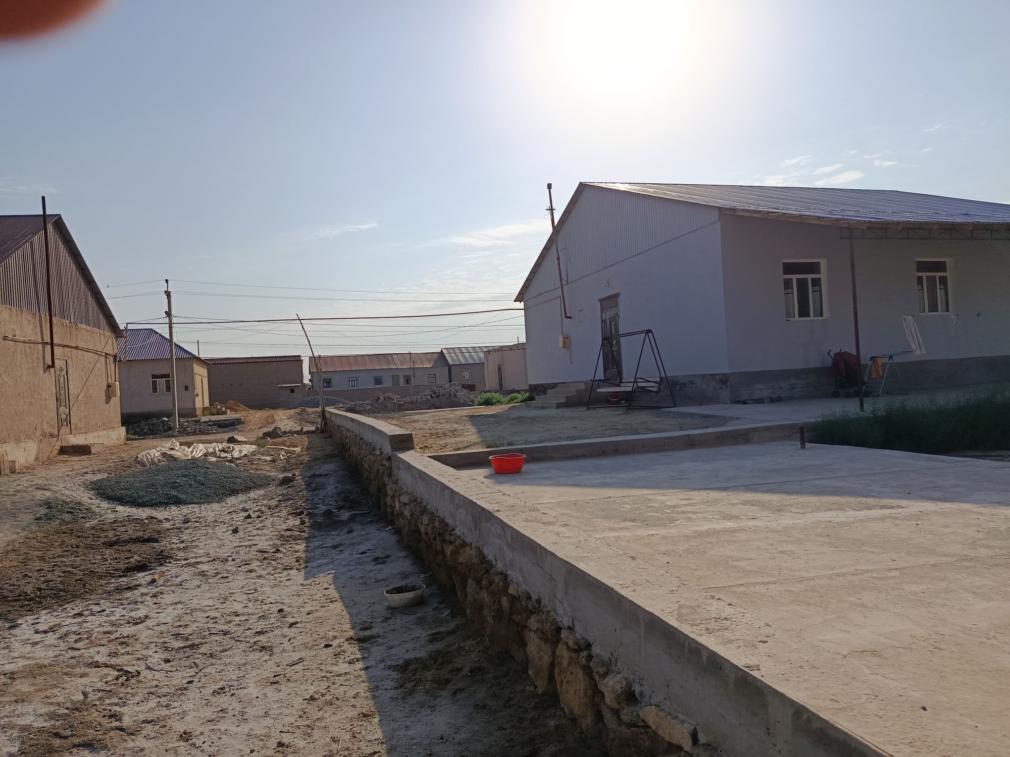жай сатылады полный ремонт исленген  шор ауыл  Новый участок коше 58