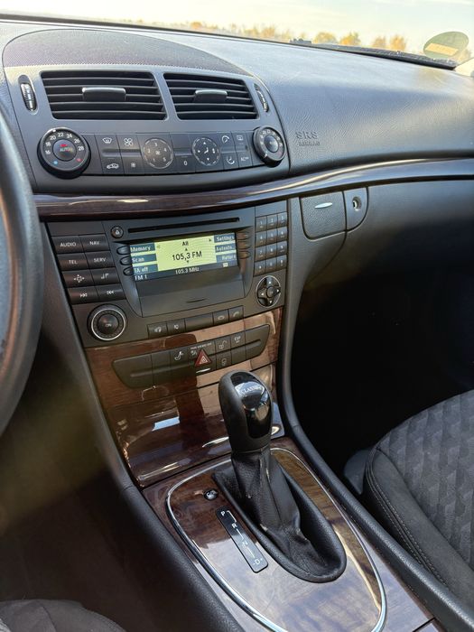 Mercedes e220 w211 2005