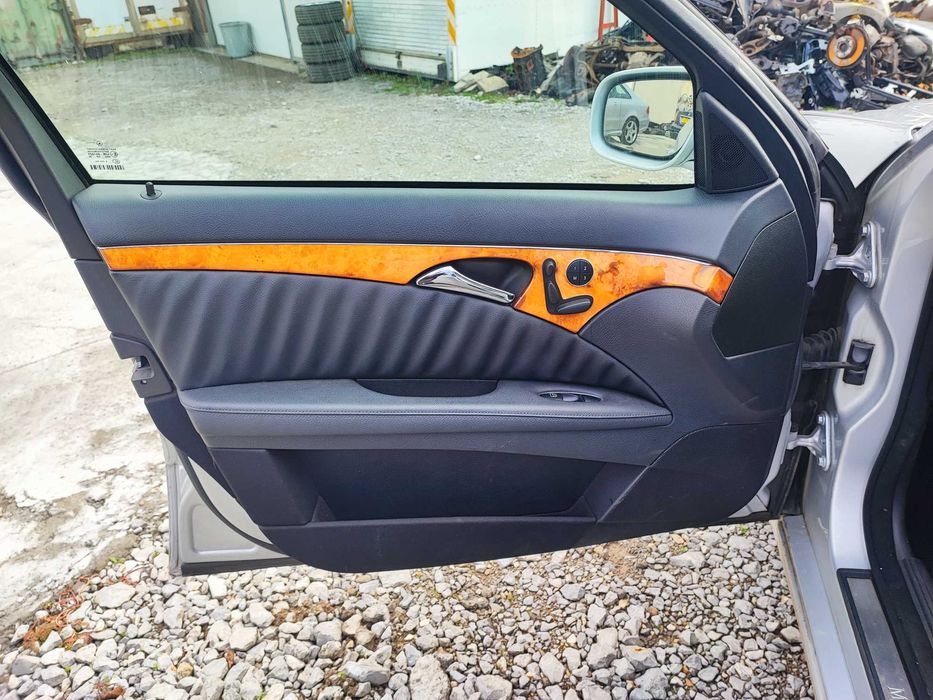 Салон от Мерцедес Е класа W211 фейса комби кожа с подгрев