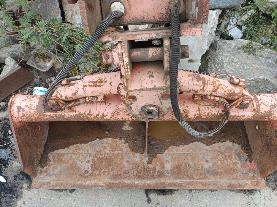 Vând cupă de taluz  cu cilindri