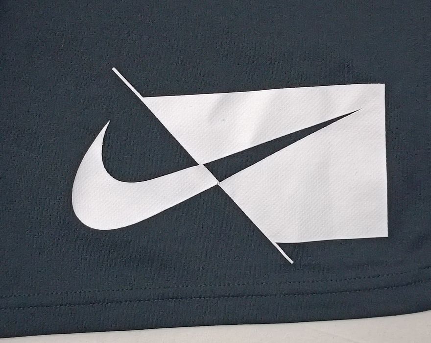 Nike DRI-FIT Shorts оригинални гащета ръст 158-170см Найк шорти