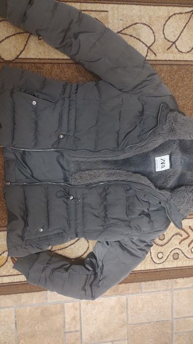 Vând geacă dama impecabilă