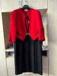 Costum rosu elegant