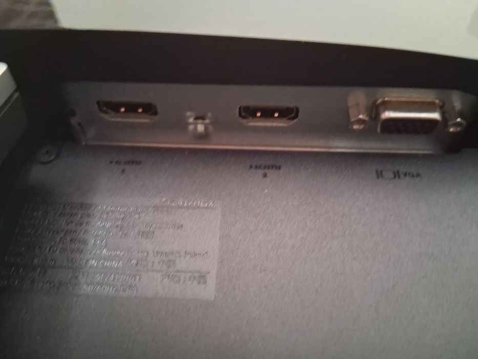 Monitor DELL  75herti stare foarte buna