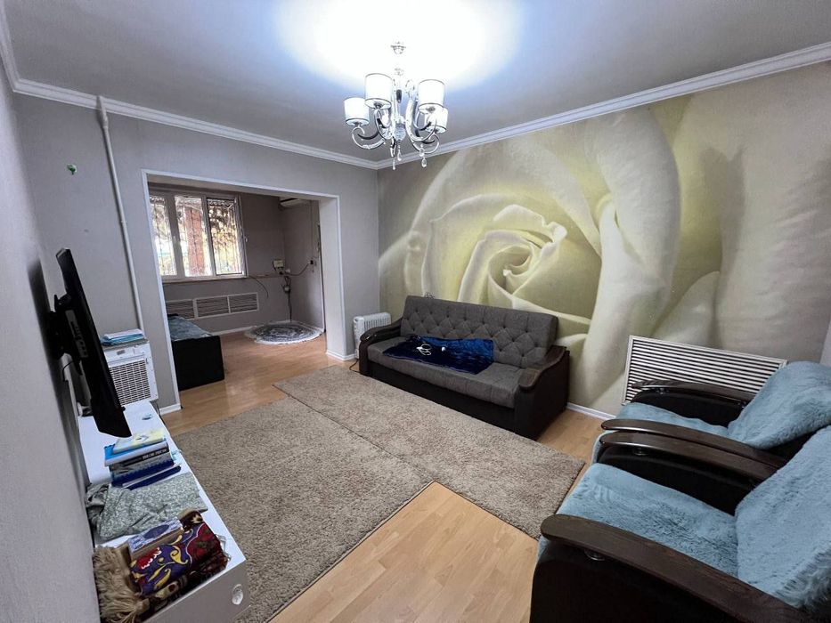 Продам квартиру. Чиланзар 5. Балкон 2/6 подвал огород