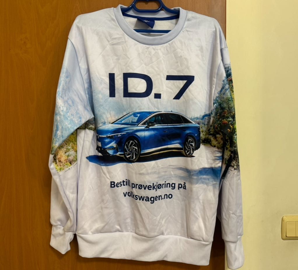 Оригинална блуза на Volkswagen ID.7
