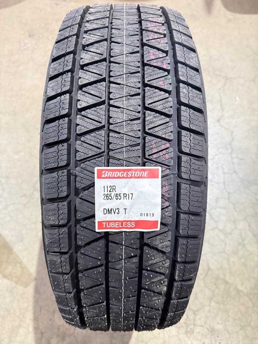 265 65 R17 Bridgestone Blizzak DMV-3 зимние новые липучка Япония 2025