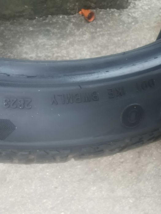 Гуми 225/40/18 DOT 26/23