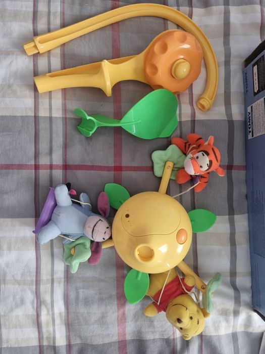 Въртележка за детско легло