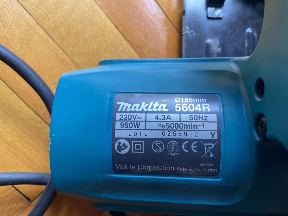 Fierăstrău-electric-circular 5604R-950W-165mm, nou, orig.Makita-Japan.