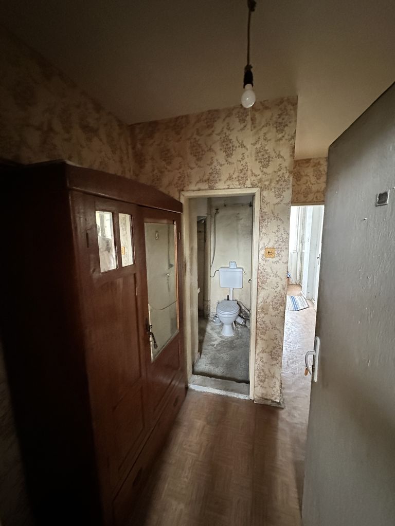 Продава се Двустаен апартамент в Силистра, Изток - 39 кв.м за 903 €/кв.м - Снимка #1