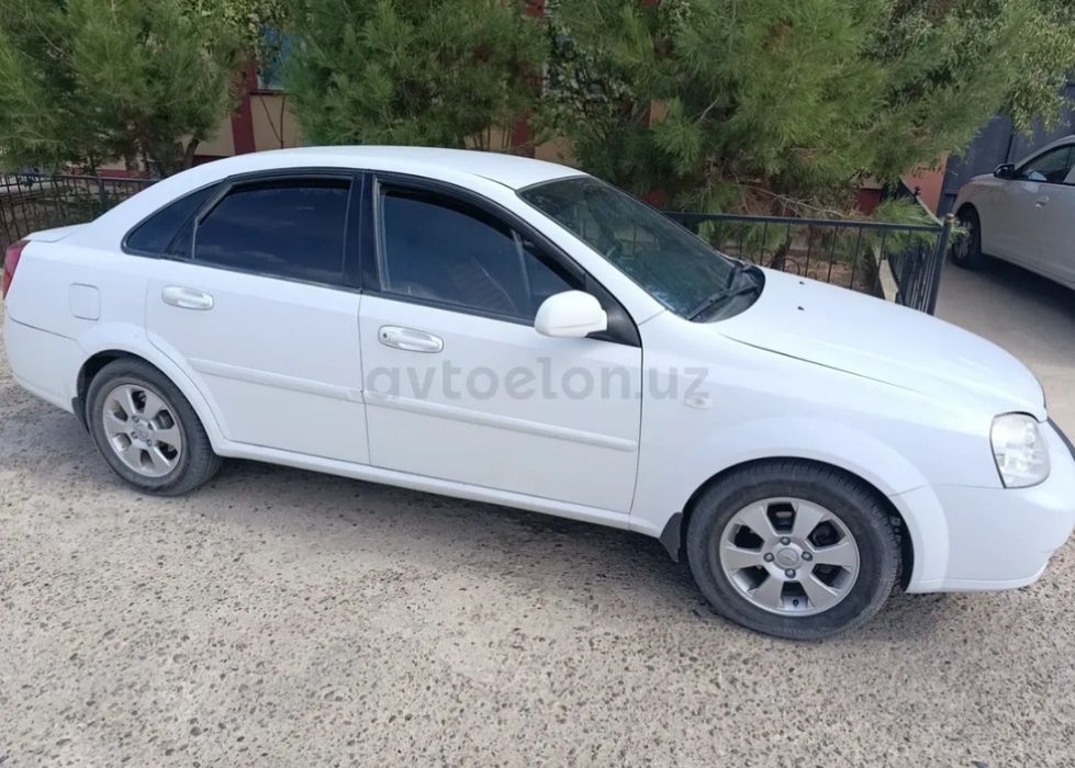 Sotiladi lacetti 1.8