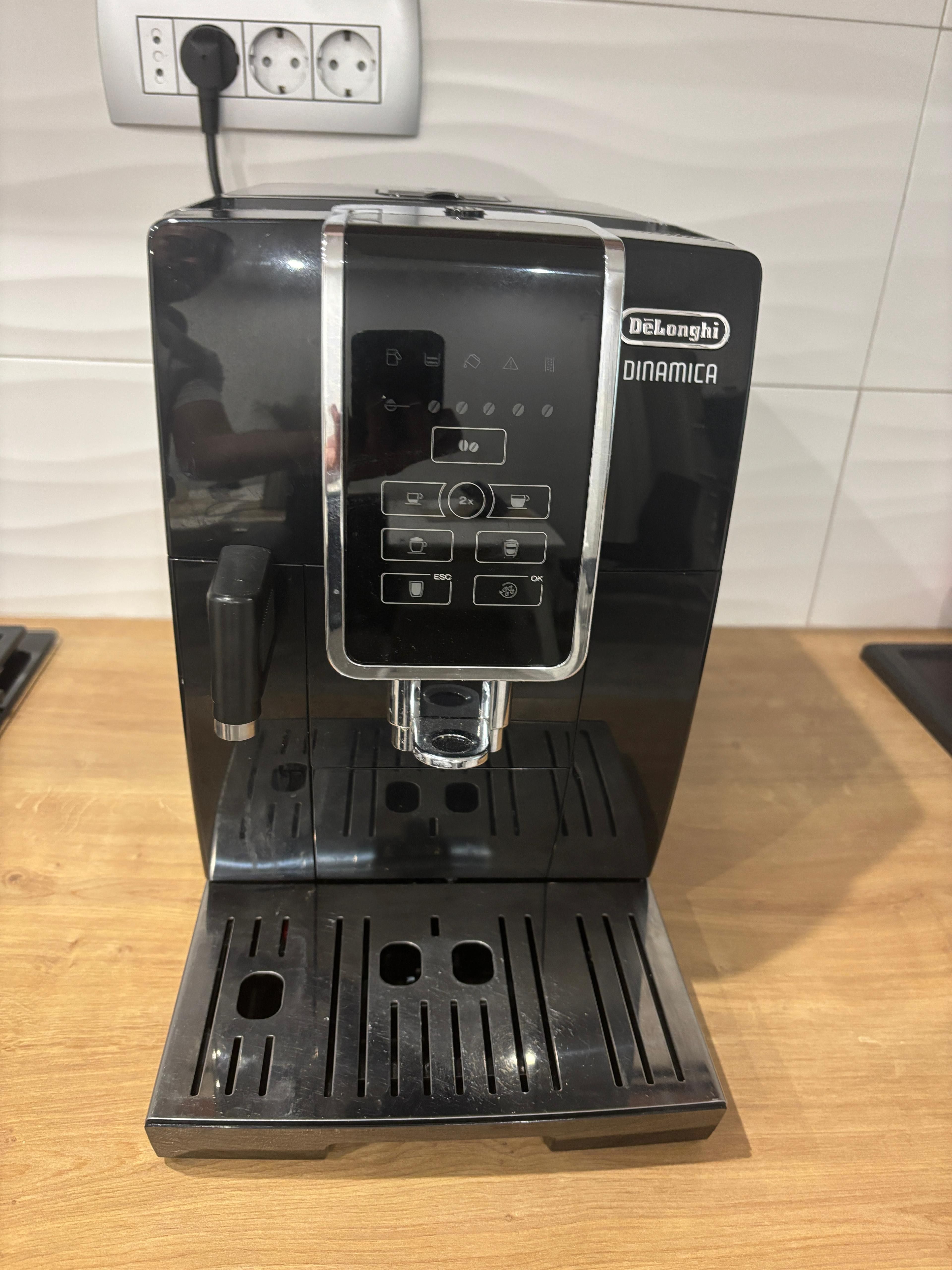 Espressor automat Delonghi Dinamica