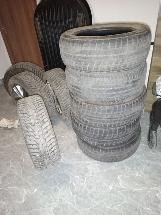 Продам шины и диски зимние.