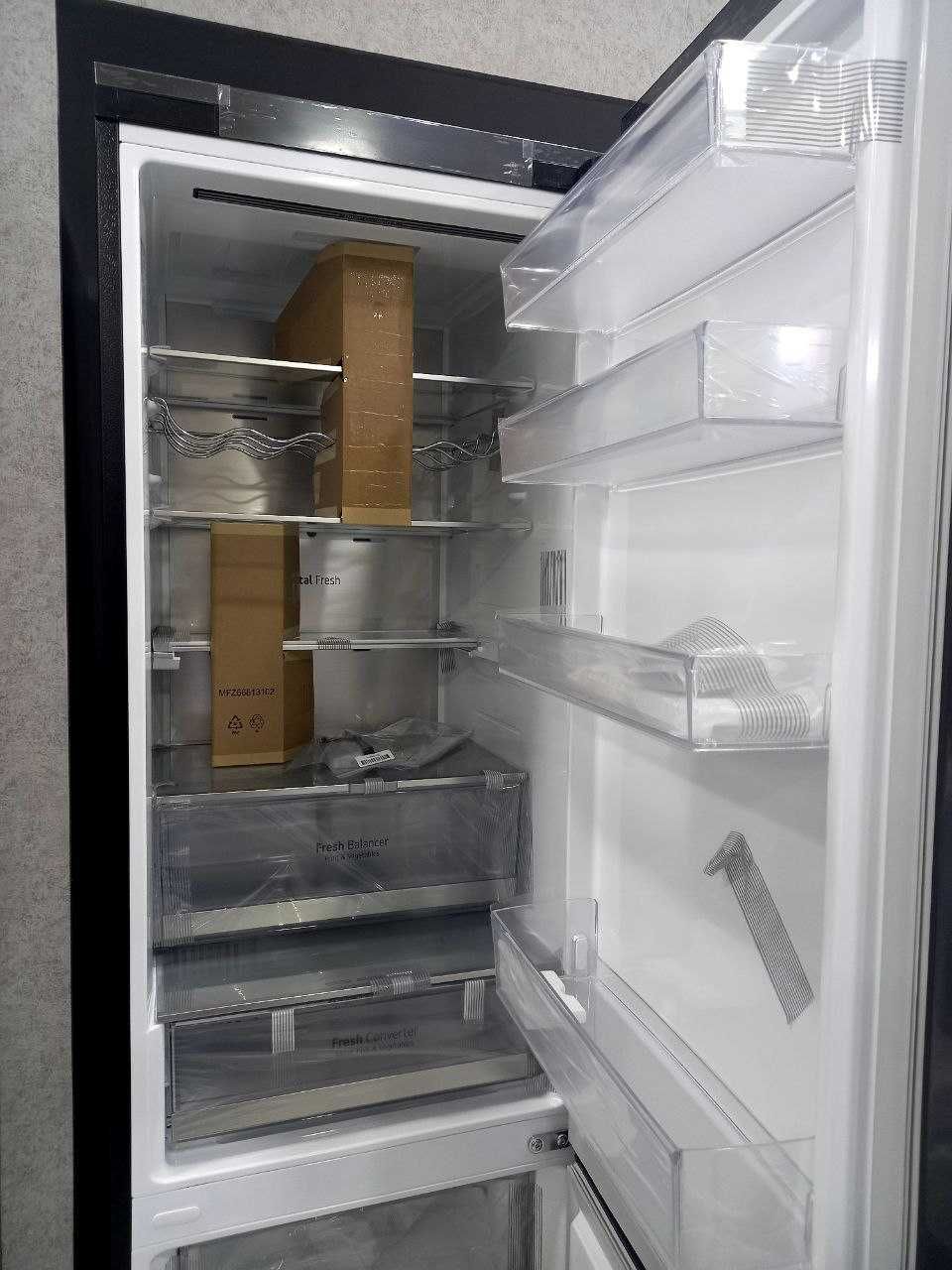 Холодильник LG GC-B509SBUM DoorCooling+