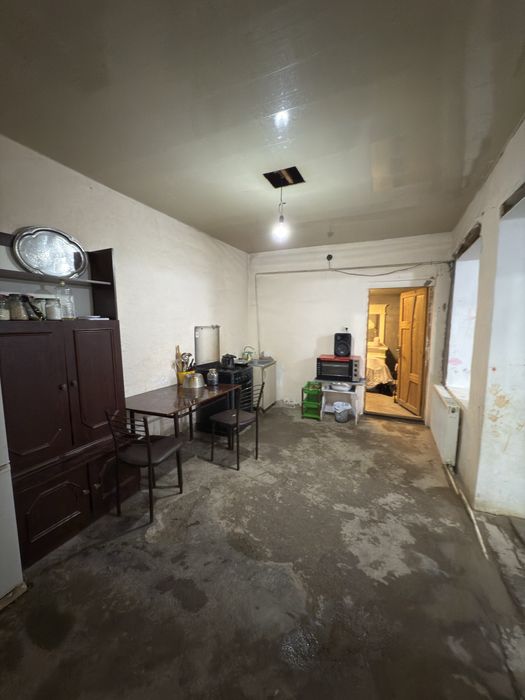 Сергели туманида 1.5 сотих 3 хонали уй сотилади зудлик билан