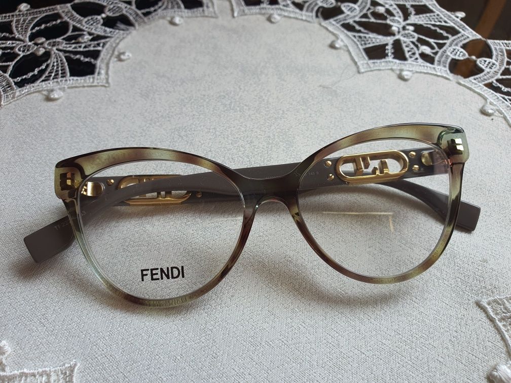 Rama ochelari noua,  originala FENDI.. CAT EYES. Model nou.