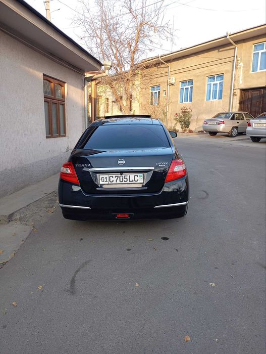 Nissan Teana 250xv v6