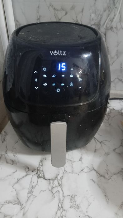 Продавам фритюрник с горещ въздух!