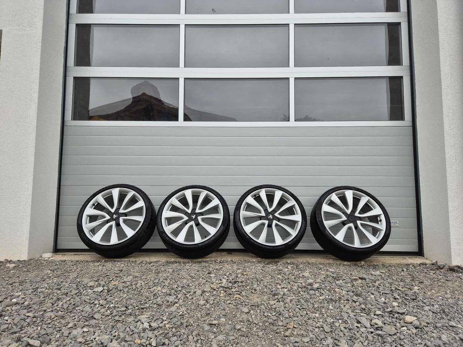 Джанти за Tesla Model 3 20" Оригинални