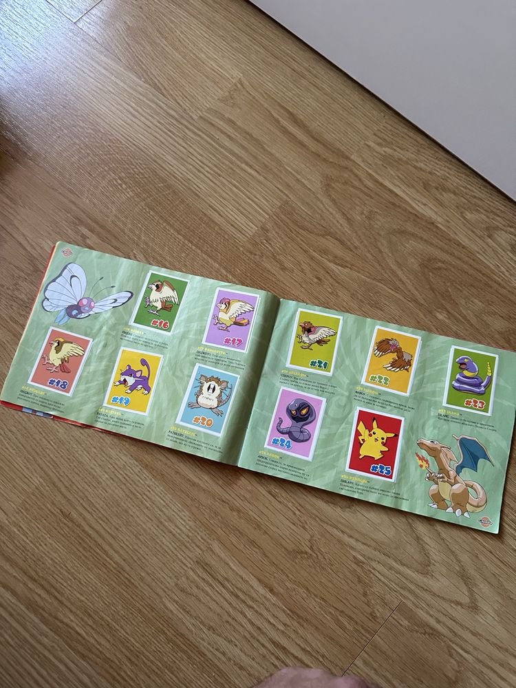 Pokemon колекция албум