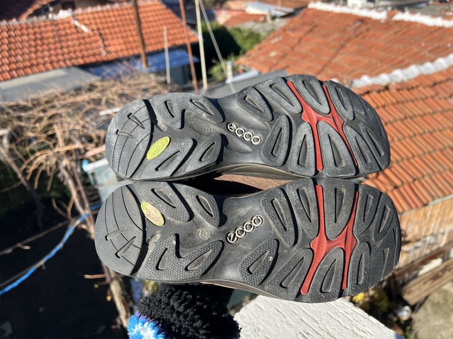 Ecco Gore-Tex 42