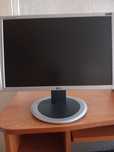 Дисплей LG 19" плюс камера и слушалки!
