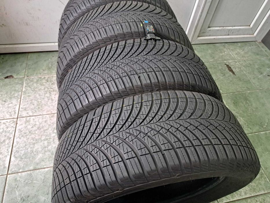 4 anvelope 235/55 R17 Goodyear 4 sezoane