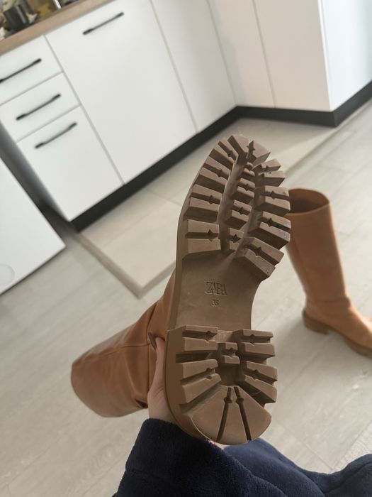 Cizme din piele naturala maro marimea 36 zara