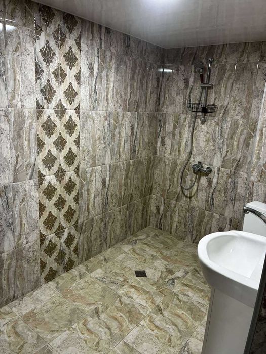 Тристаен апартамент в район Център