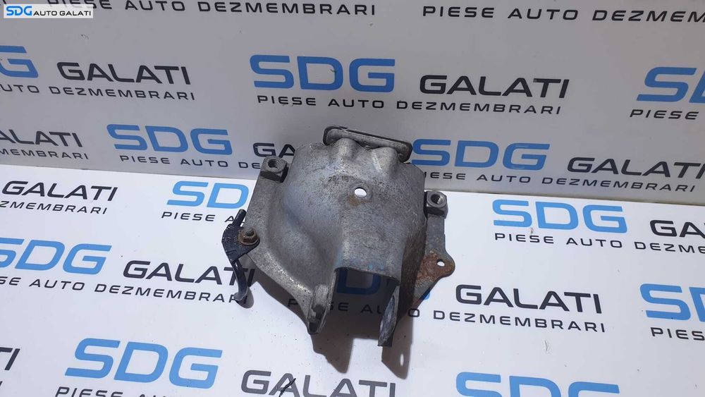 Suport Protectie Tampon Jug Calandru Punte Motor Audi A4 B8 2008 - 2015 Cod 8K0399059 [L7381]